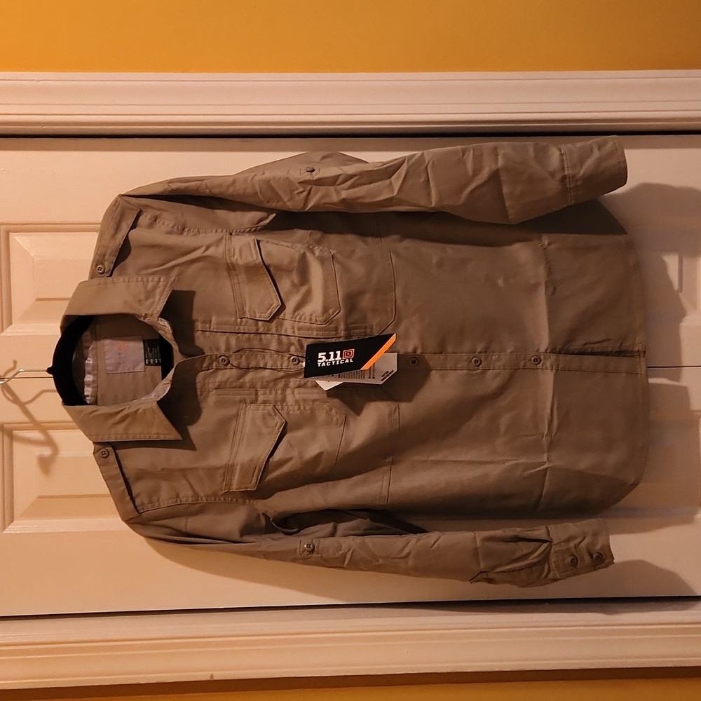 5.11 Spitfire Shooting Shirt Sz Small NWT
